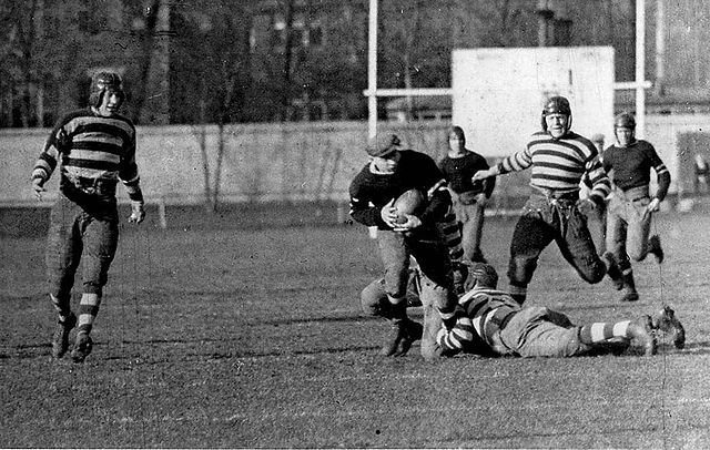 The Ottawa Rough Riders playing the Toronto Argonauts in 1924.