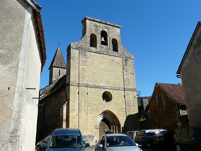 File:Aubas église.JPG