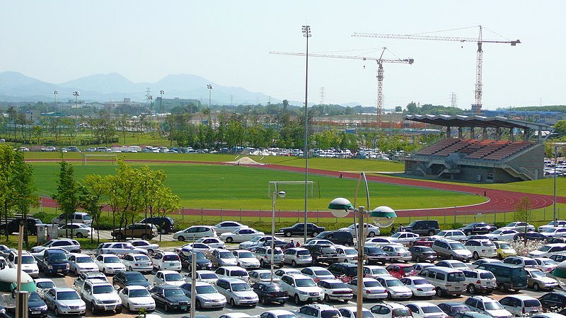 File:Aux. field of Jeonju World Cup Stadium.jpg