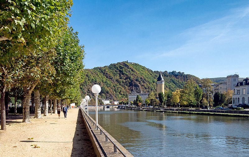 File:Bad Ems, Kurpromenade.jpg