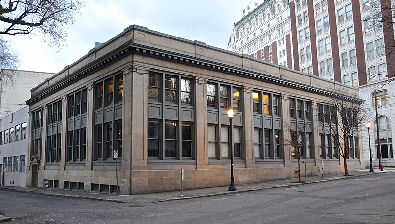 File:Balfour–Guthrie Building from the northwest (2018).jpg