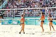 Deutsch: Beachvolleyball bei den Olympischen Jugendspielen 2018; Tag 9, 15. Oktober 2018; Mädchen, Viertelfinale: USA-Spanien 2–1 (21–19/17–21/15–9) English: Beach volleyball at the 2018 Summer Youth Olympics at 15 October 2018 – Girls Quarterfinals: USA-Spain 2–1 (21–19/17–21/15–9)