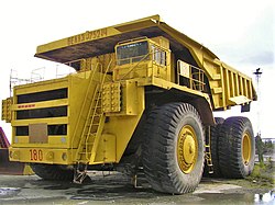 Ein BelAZ-75214 im Jahr 2008