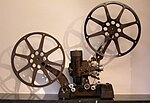 En Bell & Howell 16 mm stumfilmsprojektor
