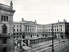 Vers 1904, le siège de la chambre des seigneurs de Prusse à Berlin.