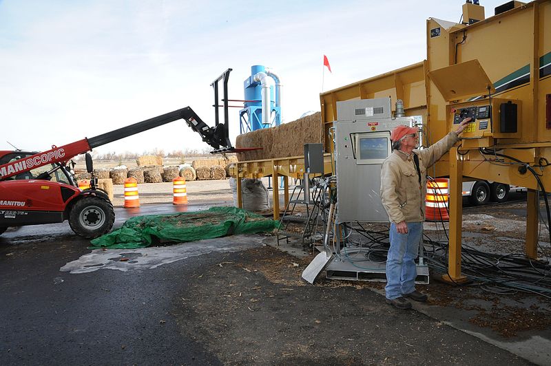 File:Biomass processing (9192343169).jpg