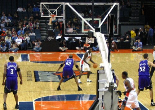 Rush handling the ball for the Charlotte Bobcats