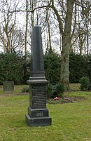 Boxer Obelisk Friedhof Wulsdorf.JPG