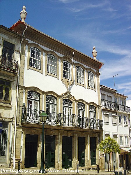 File:Bragança - Portugal (6960116907).jpg