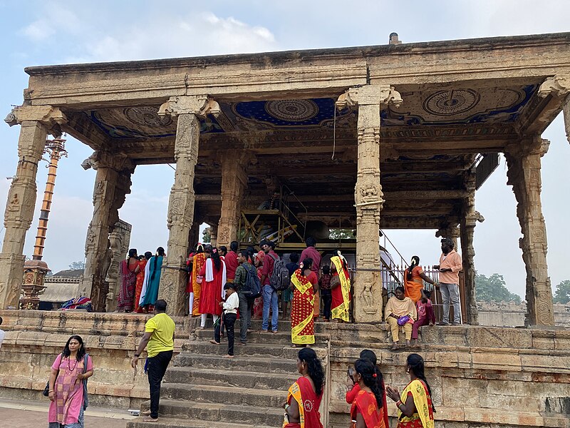 File:Brihadisvara Temple - Thanjavur peruvudaiyar kovil ttkcvrvb122k23iph (252).jpg