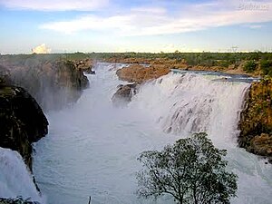 Waterfall of the Sao Francisco River in the Bahia city of Paulo Afonso Cachoeira de Paulo Afonso BA.jpg