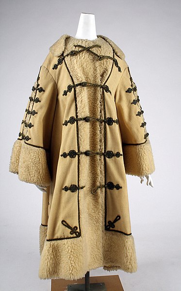 File:Coat MET C.I.37.44.10 F.jpeg