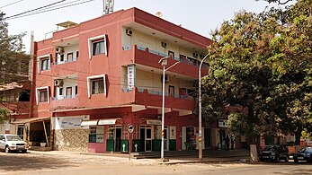 Colonial building in Bissau.jpg