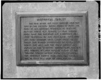 Dedication plaque on the northwestern bridgehead