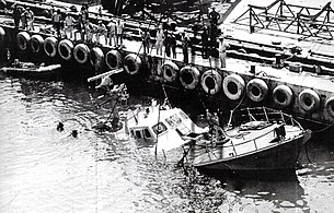 חילוץ דבור 862 ששקע לאחר פיצוץ בו נהרג איש הצוות נסים מלכה, 1979.