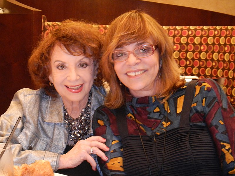 File:Delia Fiallo and Gloria Perez.jpg