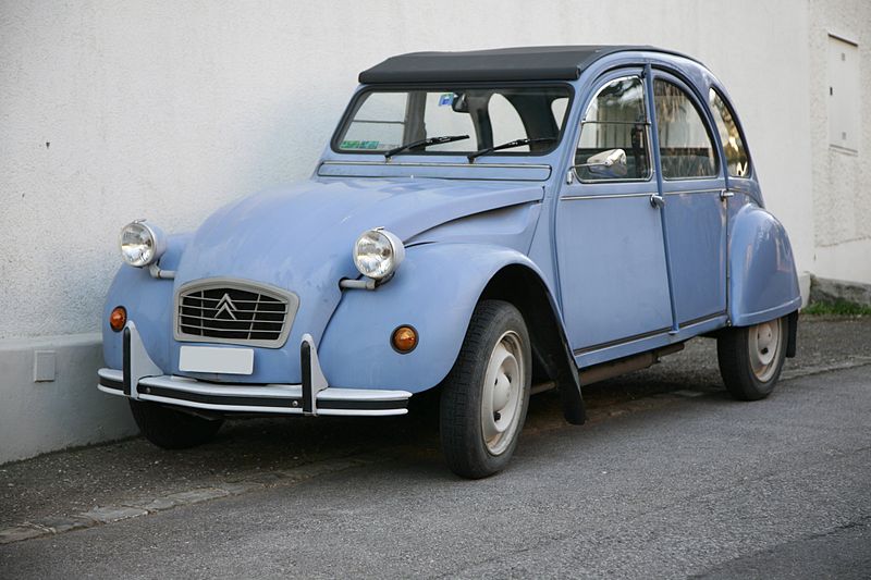 File:Deux chevaux mg 1745.jpg