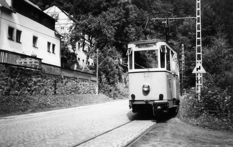 File:Die Kirnitzschtalbahn , July 1992 (3907114145).jpg