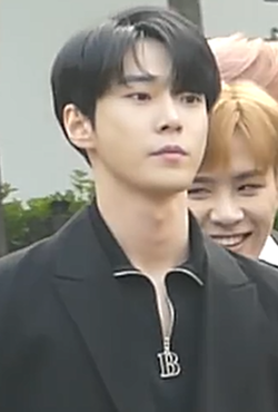 Doyoung going to a Music Bank recording in April 2018 01.png