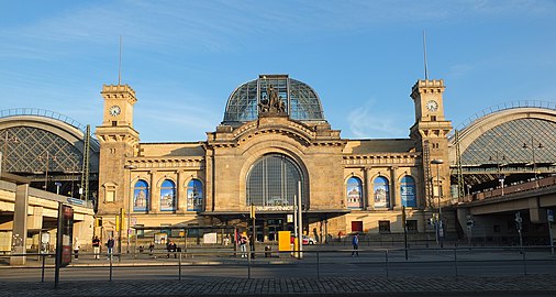 德累斯顿火车总站是主要的城際交通樞紐