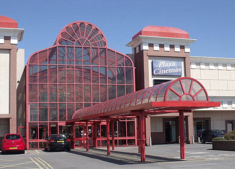 File:Dunmail Park, shopping and cinema complex, Workington.jpg