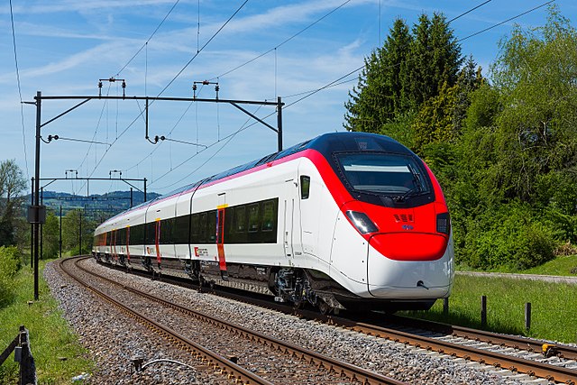 Operated by the Swiss Federal Railways, the EC 250 Giruno provides international connections across the Alps through the 57 kilometre-long Gotthard Ba