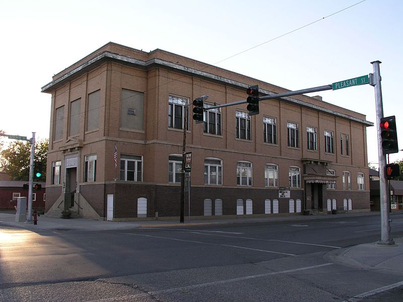 File:Elks Lodge -537, Miles City (281542985).jpg