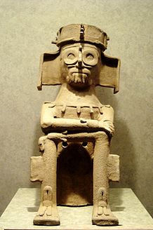 Dzahui, Mixtec god of rain. Escultura sedente de Dzahui.jpg