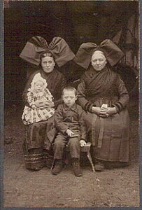 زنان و کودکان در سال ۱۹۱۵
