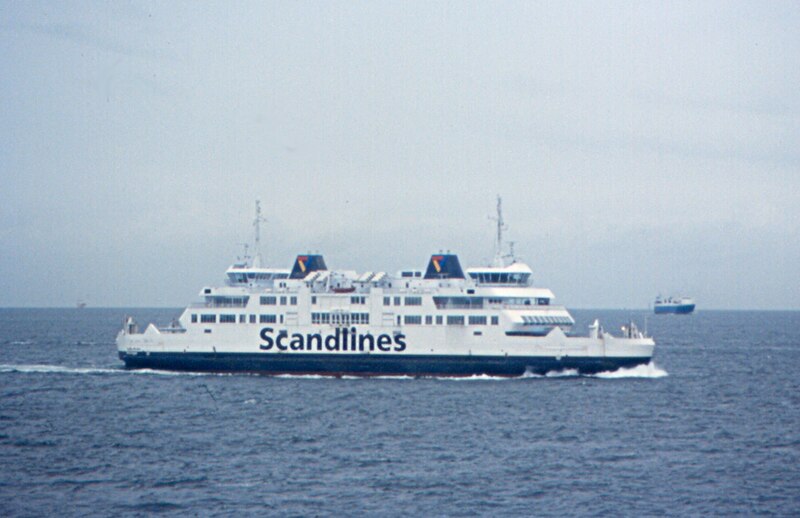 File:Ferry on Oresund (3705717498).jpg