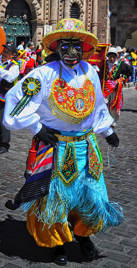 Qhapaq negro Fierce Folkloric, Cuzco (7195816964).jpg