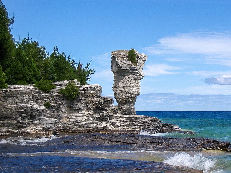 File:Flowerpot Island Big Flowerpot.JPG