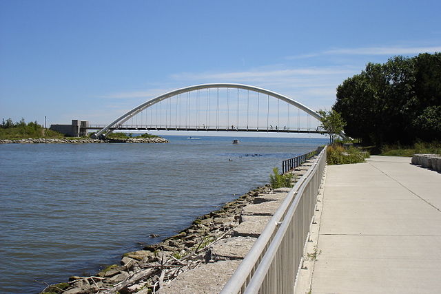 The mouth of the Humber River at Lake Ontario