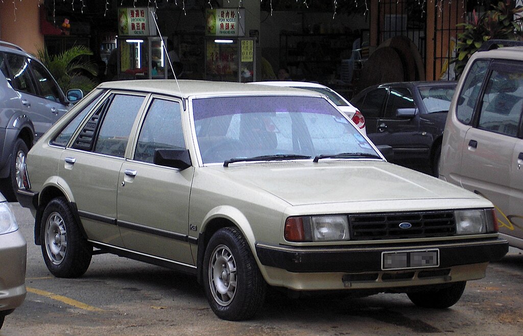 Ford Laser 1024px-Ford_Laser_%28first_generation%29_%28front%29%2C_Serdang