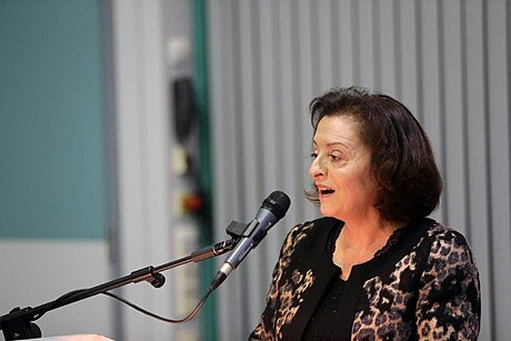 File:Françoise Rétif Podiumsdiskussion.jpg