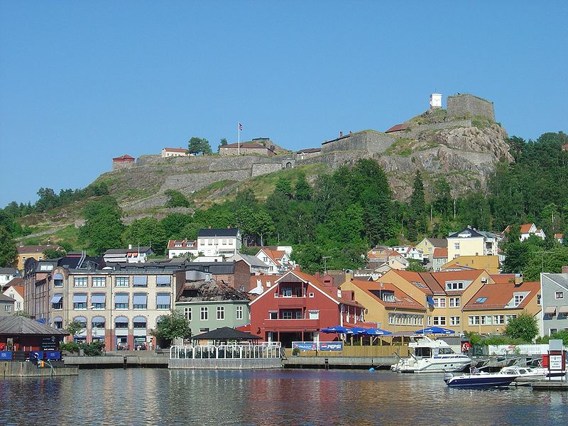 File:Fredriksten fortress Norway seen from Halden harbor.jpg