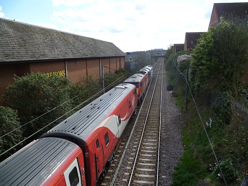 File:From the bridge at Palmers Green railway station.JPG