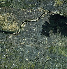 Gifu city center area Aerial photograph.1987.jpg