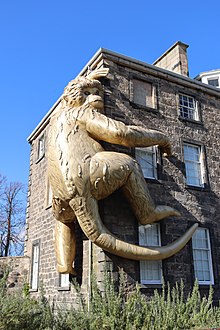 Roet's Golden Monkey installation on Inverleith House in Edinburgh, Scotland. Golden monkey on Inverleith House, Edinburgh by artist Lisa Roet 01.jpg