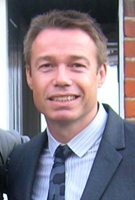 Graeme Le Saux (cropped).jpg