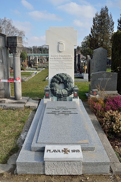 File:Grave of Guido Freiherr von Novak-Arienti, Hietzinger Friedhof.jpg