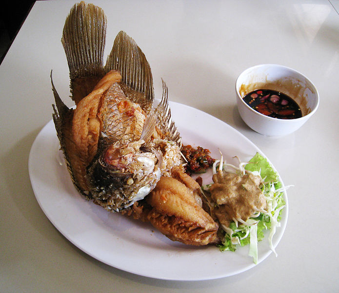 File:Gurame Goreng Kipas 1.JPG