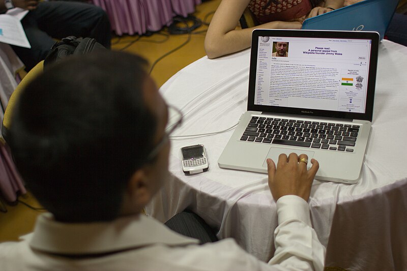 File:Hackathon Mumbai 2011-6.jpg