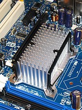 Radiator pentru răcirea unui microprocesor (convectiv)