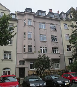 Horst-Menzel-Straße 33