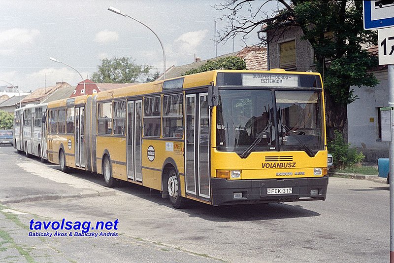 File:Ikarus 435 Volanbusz.jpg