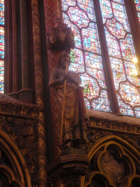 File:Interior of Sainte-Chapelle (Paris) 24.JPG