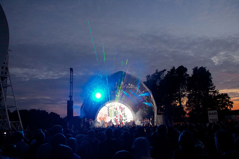 File:Jodrell Bank Live 2011 59.jpg