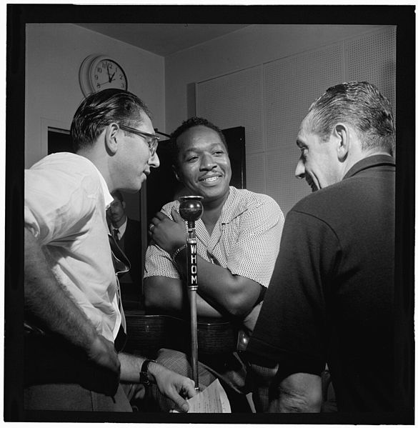 File:Josh White and Symphony Sid, WHOM, New York, N.Y., between 1946 and 1948 (William P. Gottlieb 09111).jpg