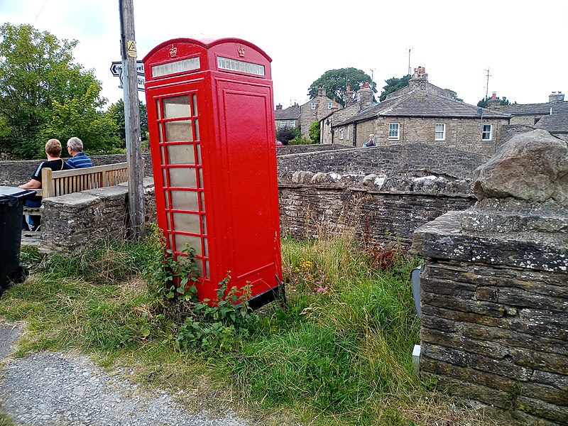 File:K6 Telephone Kiosk At Entrance To Gayle Saw Mill.jpg